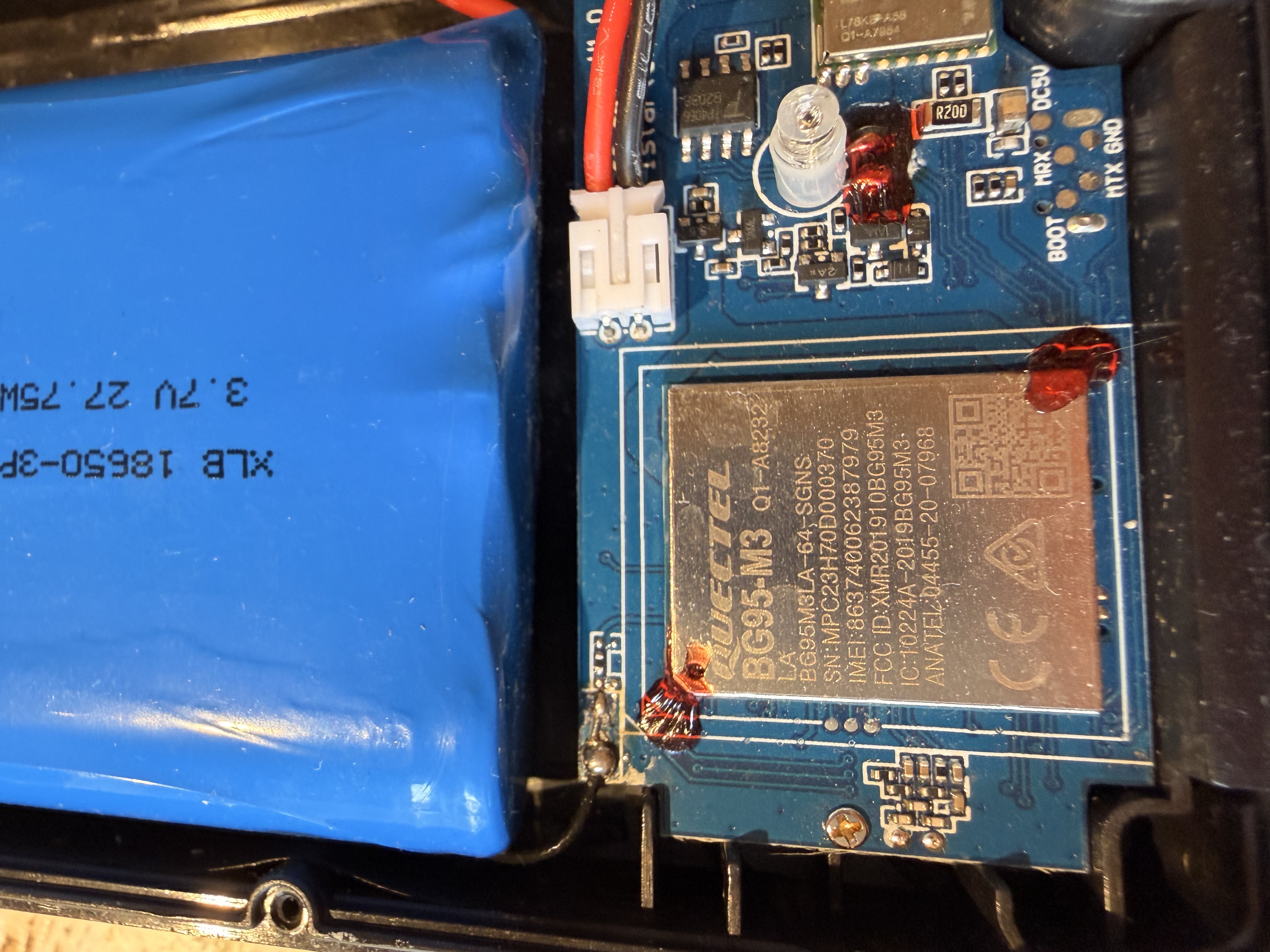 Close-up modulo Quectel BG95-M3 (LTE Cat-M1 + NB-IoT + EGPRS)